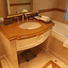 Отель Crowne Plaza Qingdao Ocean Spring Resort ванная фото 2