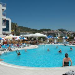 Ideal Pearl Hotel - All Inclusive - Adults Only бассейн
