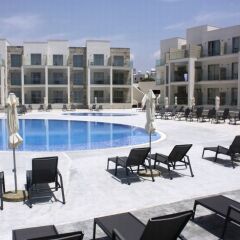 Amphora Hotel & Suites бассейн фото 3