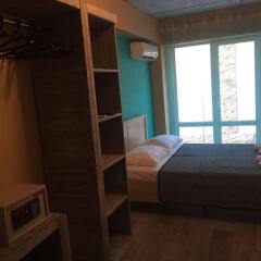 Mini Hotel Hi Way сейф в номере