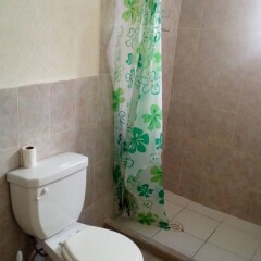 Отель Yennys Hostal Мексика, Канкун - отзывы, цены и фото номеров - забронировать отель Yennys Hostal онлайн ванная
