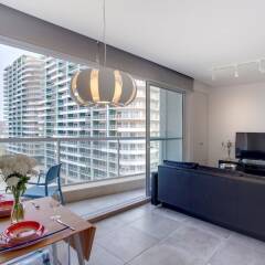 Отель Modern Seaview Apartment In a Prime Location Мальта, Слима - отзывы, цены и фото номеров - забронировать отель Modern Seaview Apartment In a Prime Location онлайн комната для гостей фото 2