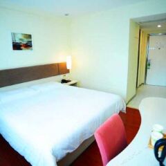 Отель Motel 268 Shenzhen Huaqiang Китай, Шэньчжэнь - отзывы, цены и фото номеров - забронировать отель Motel 268 Shenzhen Huaqiang онлайн комната для гостей фото 4