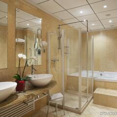 Отель Crowne Plaza Padova (ex.holiday Inn) Падуя спа