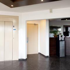 Отель Hôtel Orly Superior интерьер отеля