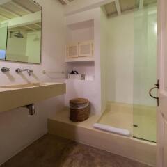 Отель 971 Hotel Con Encanto Испания, Сьюдадела - отзывы, цены и фото номеров - забронировать отель 971 Hotel Con Encanto онлайн ванная фото 2