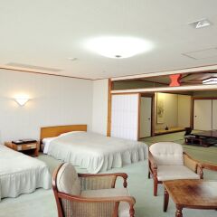 Отель Enjoy The Night View Of Nagasaki And Shippoku Cuisine | Nissho Cans New Wing Baishokaku Нагасаки детские мероприятия