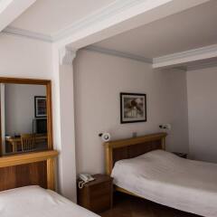 Отель Levantin Inn сейф в номере