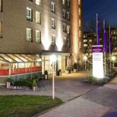 Отель Mercure Hotel München Neuperlach Süd Германия, Мюнхен - 9 отзывов об отеле, цены и фото номеров - забронировать отель Mercure Hotel München Neuperlach Süd онлайн парковка