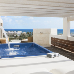 Отель Beloved Playa Mujeres by Excellence All Inclusive AdultsOnly бассейн фото 3