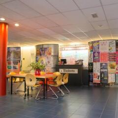 Отель Stayokay Amsterdam Vondelpark - Hostel Нидерланды, Амстердам - отзывы, цены и фото номеров - забронировать отель Stayokay Amsterdam Vondelpark - Hostel онлайн интерьер отеля фото 3