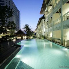 Отель Pullman Pattaya Hotel G Таиланд, Паттайя - 9 отзывов об отеле, цены и фото номеров - забронировать отель Pullman Pattaya Hotel G онлайн бассейн фото 3