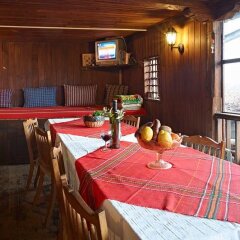 Отель Hadjigergy's Guest House Болгария, Сливен - отзывы, цены и фото номеров - забронировать отель Hadjigergy's Guest House онлайн питание фото 2