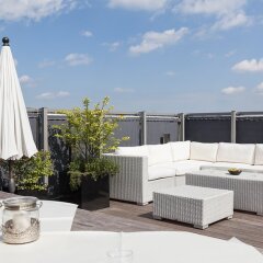 Отель Living Hotel Prinzessin Elisabeth by Derag Германия, Мюнхен - 1 отзыв об отеле, цены и фото номеров - забронировать отель Living Hotel Prinzessin Elisabeth by Derag онлайн бассейн