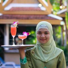 Отель Bangtao Village Resort фитнесс-зал