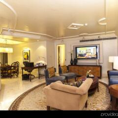 Отель The Claridges New Delhi Нью-Дели интерьер отеля