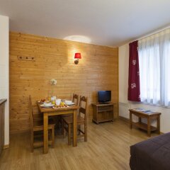 Отель Park & Suites Village Lugrin в номере фото 2