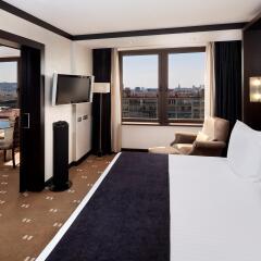 Отель Meliá Barcelona Sarrià 5* Люкс с разными типами кроватей