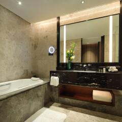 Отель InterContinental Shanghai Hongqiao NECC ванная фото 2