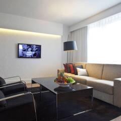 Отель Courtyard by Marriott Madrid Princesa комната для гостей фото 2