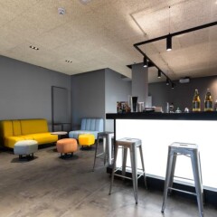 Отель a&o Frankfurt Ostend Германия, Франкфурт-на-Майне - отзывы, цены и фото номеров - забронировать отель a&o Frankfurt Ostend онлайн фитнесс-зал фото 2