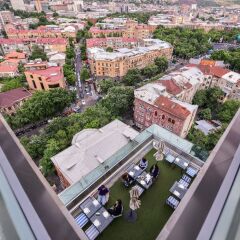 Отель Опера Сьют Армения, Ереван - 4 отзыва об отеле, цены и фото номеров - забронировать отель Опера Сьют онлайн балкон