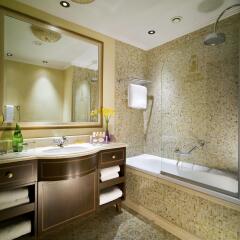 Отель Sofia Hotel Balkan, a Luxury Collection Hotel, Sofia Болгария, София - отзывы, цены и фото номеров - забронировать отель Sofia Hotel Balkan, a Luxury Collection Hotel, Sofia онлайн ванная