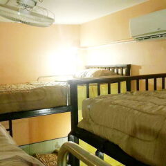 Jinda Hostel в номере
