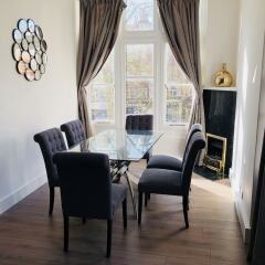 Апартаменты Spacious & Modern 2 Bed Apartment at Knightsbridge London Лондон фото 2