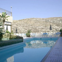 Отель Xlendi Resort And Spa Мунксар бассейн