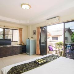 Отель Happys Guesthouse Pattaya Таиланд, Паттайя - отзывы, цены и фото номеров - забронировать отель Happys Guesthouse Pattaya онлайн комната для гостей фото 4