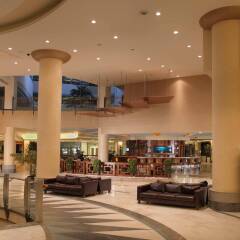 Отель Sueno Hotels Beach Side фитнесс-зал