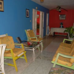 Отель PinkHibiscus Guest House балкон