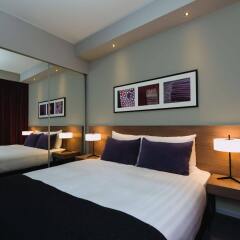Отель Adina Apartment Hotel Frankfurt Neue Oper Германия, Франкфурт-на-Майне - 1 отзыв об отеле, цены и фото номеров - забронировать отель Adina Apartment Hotel Frankfurt Neue Oper онлайн комната для гостей