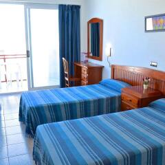 Отель Hostal Residencia Molins Park комната для гостей фото 2
