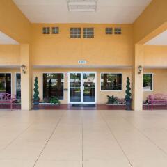 Отель Quality Inn Sarasota North интерьер отеля фото 2