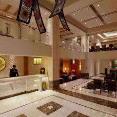 Отель Lemon Tree Premier Jaipur интерьер отеля
