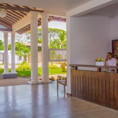 Отель The Villas Wadduwa интерьер отеля
