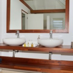 Villa La Roche Dans L'eau in Gustavia, Saint Barthelemy from 4713$, photos, reviews - zenhotels.com bathroom