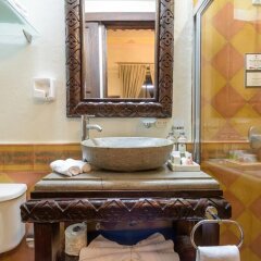 Отель Casa Pedro Loza Мексика, Гвадалахара - отзывы, цены и фото номеров - забронировать отель Casa Pedro Loza онлайн ванная