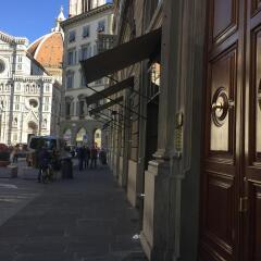 Отель Duomo Apartment Италия, Флоренция - отзывы, цены и фото номеров - забронировать отель Duomo Apartment онлайн вид на фасад