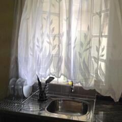 Holiday Lodge in Freetown, Sierra Leone from 109$, photos, reviews - zenhotels.com