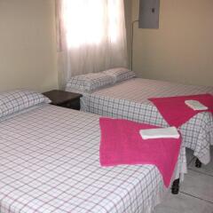 Hotel & Hostal Yaxkin Copan Копан-Руинас комната для гостей