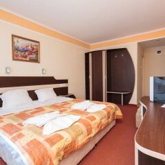 Отель Guest House Kristal Равда сейф в номере