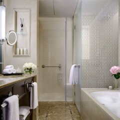 Отель The Langham, Shenzhen Китай, Шэньчжэнь - отзывы, цены и фото номеров - забронировать отель The Langham, Shenzhen онлайн ванная фото 2
