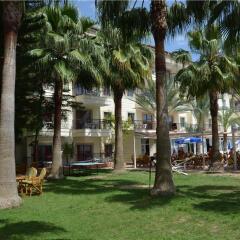 Çinar Family Suite Hotel Турция, Сиде - отзывы, цены и фото номеров - забронировать отель Çinar Family Suite Hotel онлайн