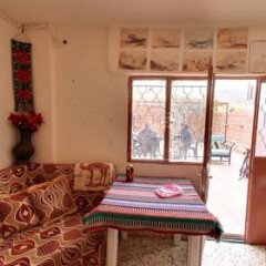 Отель Why not bedouin house Иордания, Вади-Муса - отзывы, цены и фото номеров - забронировать отель Why not bedouin house онлайн комната для гостей фото 4