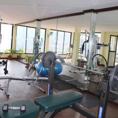 Отель Swayambhu Hotels & Apartments - Ramkot Непал, Катманду - отзывы, цены и фото номеров - забронировать отель Swayambhu Hotels & Apartments - Ramkot онлайн фитнесс-зал