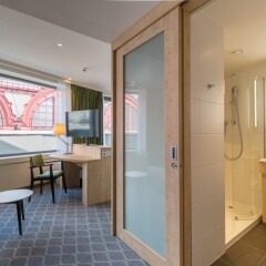 Отель Hampton by Hilton Antwerp Central Station Бельгия, Антверпен - отзывы, цены и фото номеров - забронировать отель Hampton by Hilton Antwerp Central Station онлайн ванная фото 2