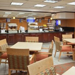 Holiday Inn Hotel & Suites Silicon Valley - Milpitas питание